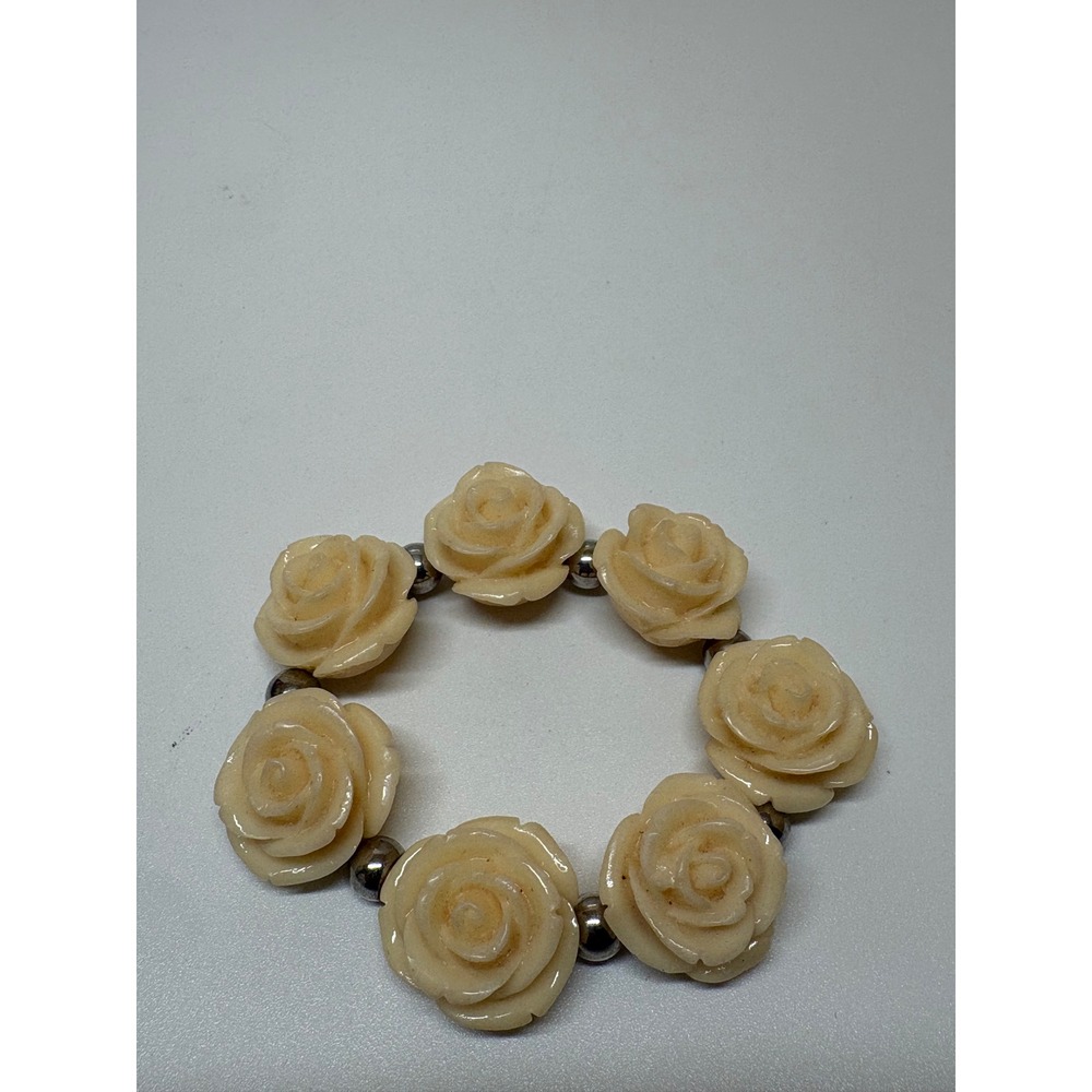Vintage Cream Carved Rose Stretch Bracelet Silver Tone Beads Floral